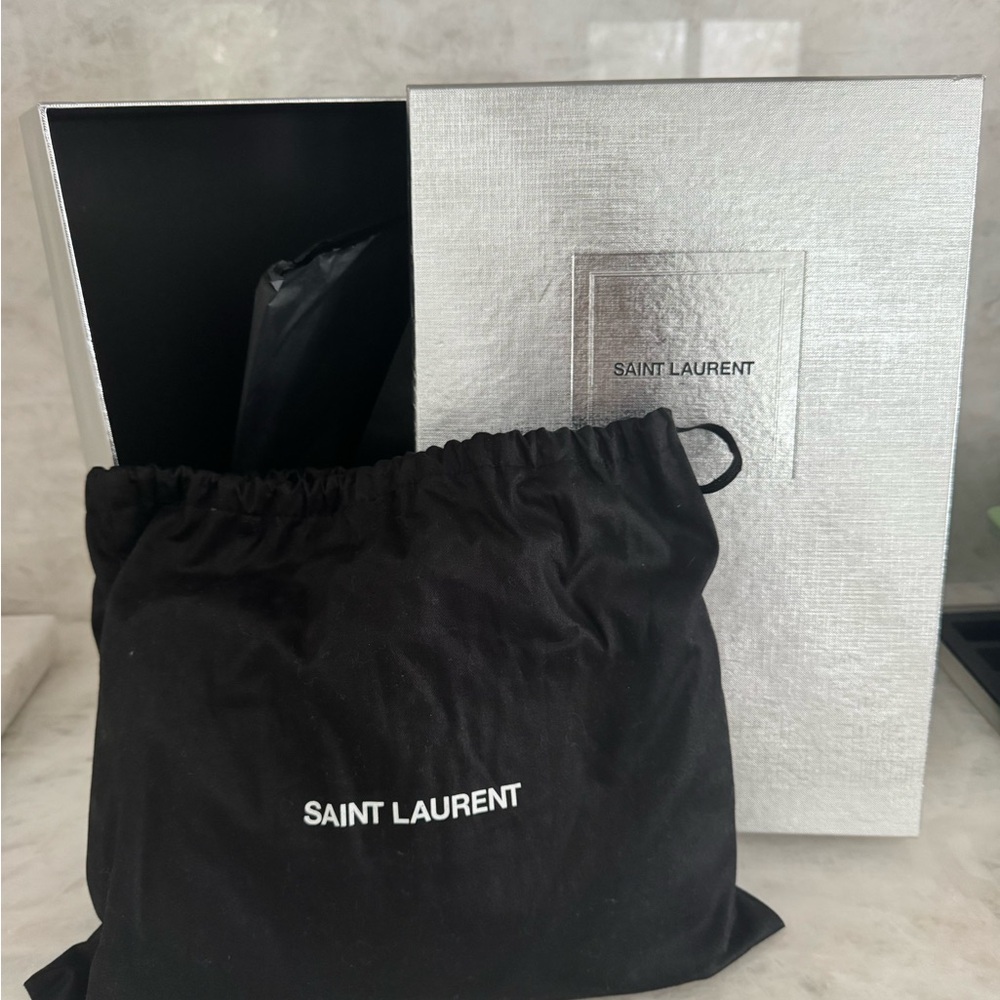 Saint Laurent Black Chevron Crossbody Bag - Picture 14 of 15